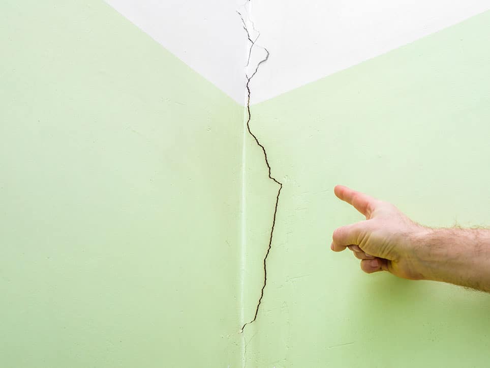 TUTORIAL: Repara las grietas y fisuras en las paredes -canalHOGAR