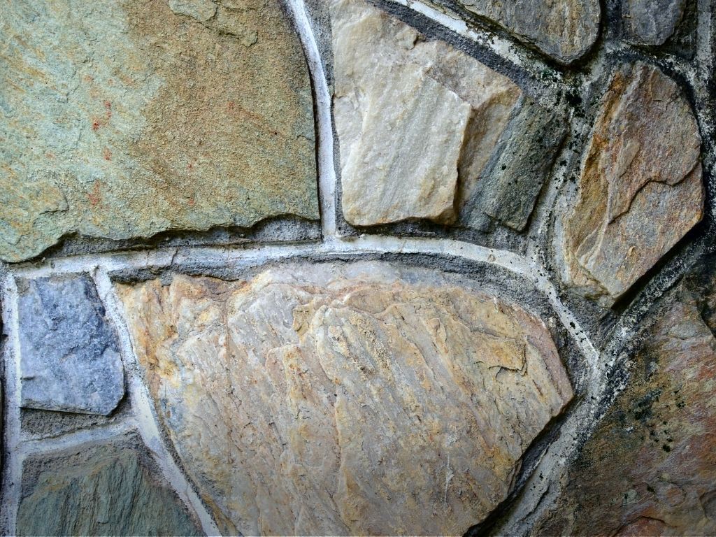 Fachadas con piedra laja: Cómo lograr que brille - Cemix